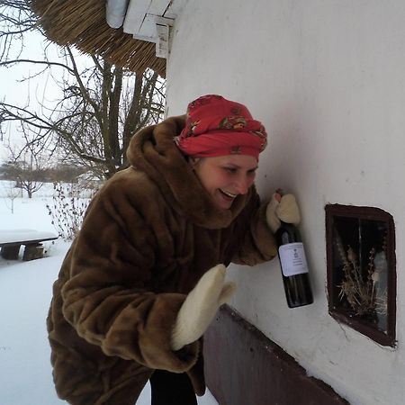 Hostal Koryakivskyi Rai Dmitrenki Exterior foto