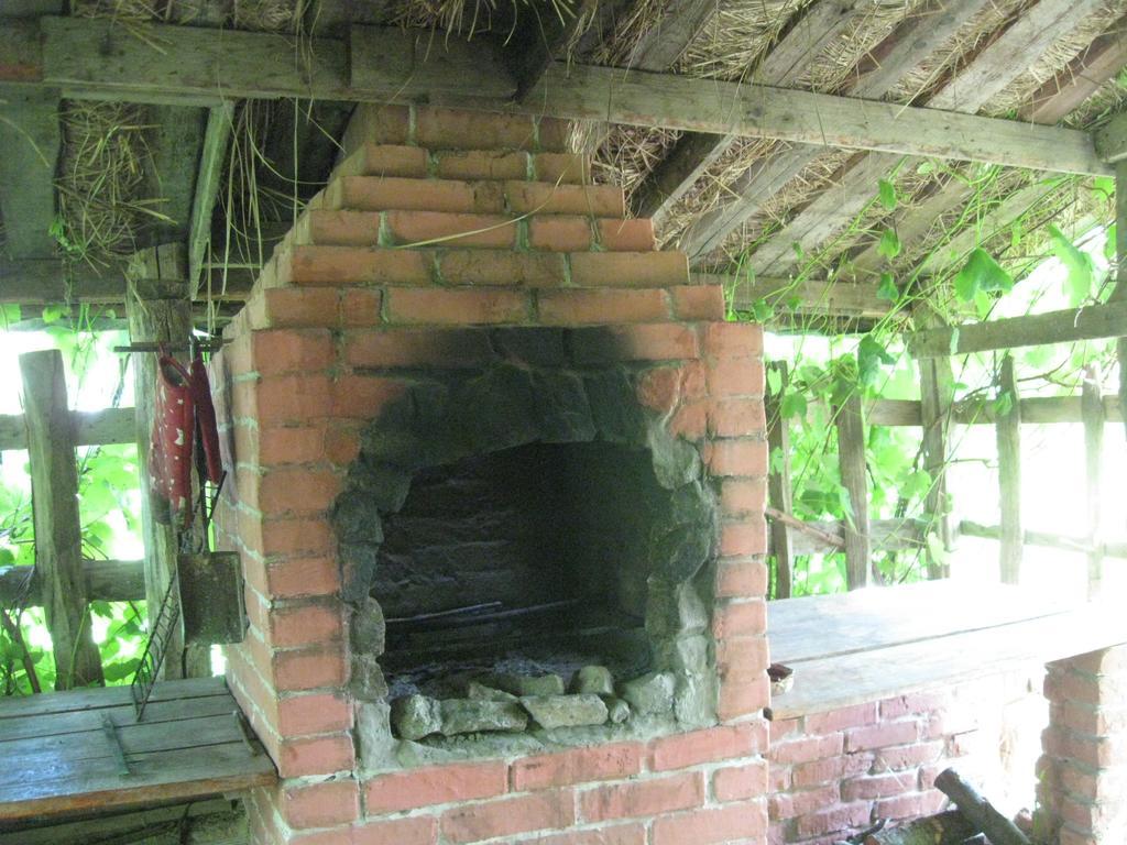 Hostal Koryakivskyi Rai Dmitrenki Exterior foto