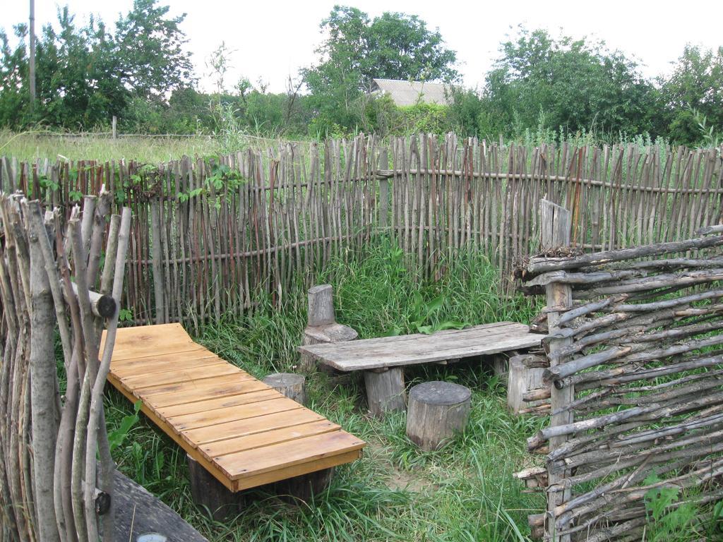 Hostal Koryakivskyi Rai Dmitrenki Exterior foto
