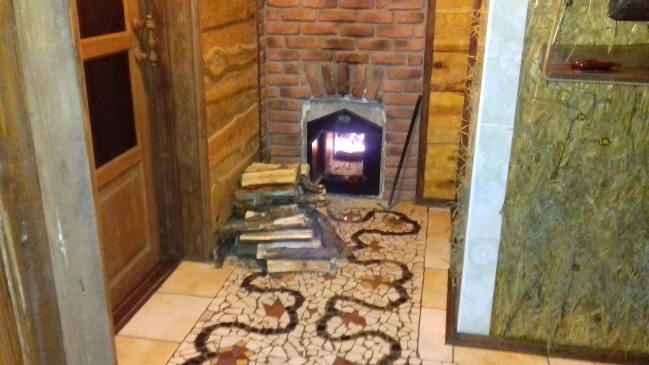 Hostal Koryakivskyi Rai Dmitrenki Exterior foto