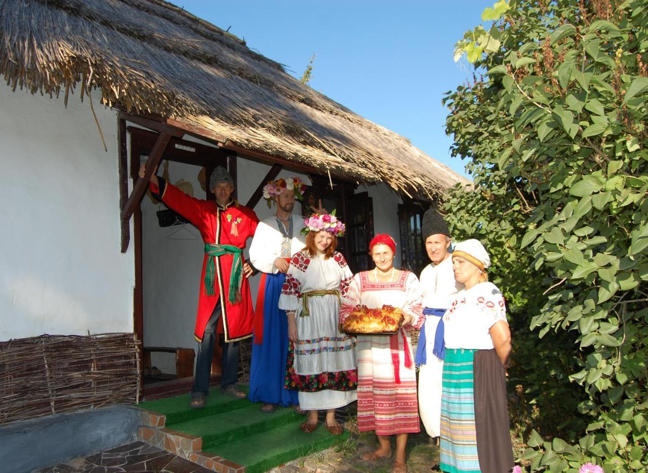 Hostal Koryakivskyi Rai Dmitrenki Exterior foto